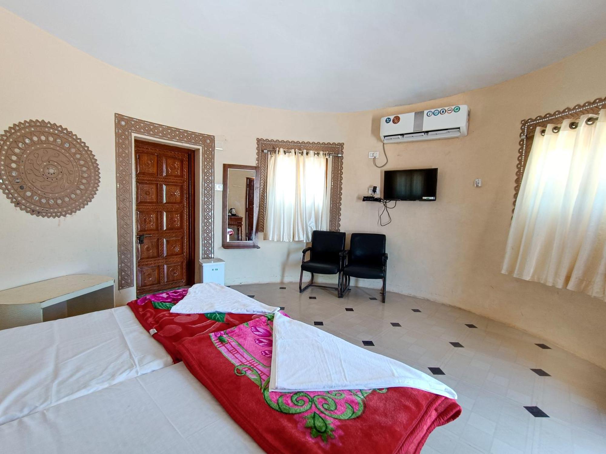 Dholavira Tourism Resort Eksteriør bilde